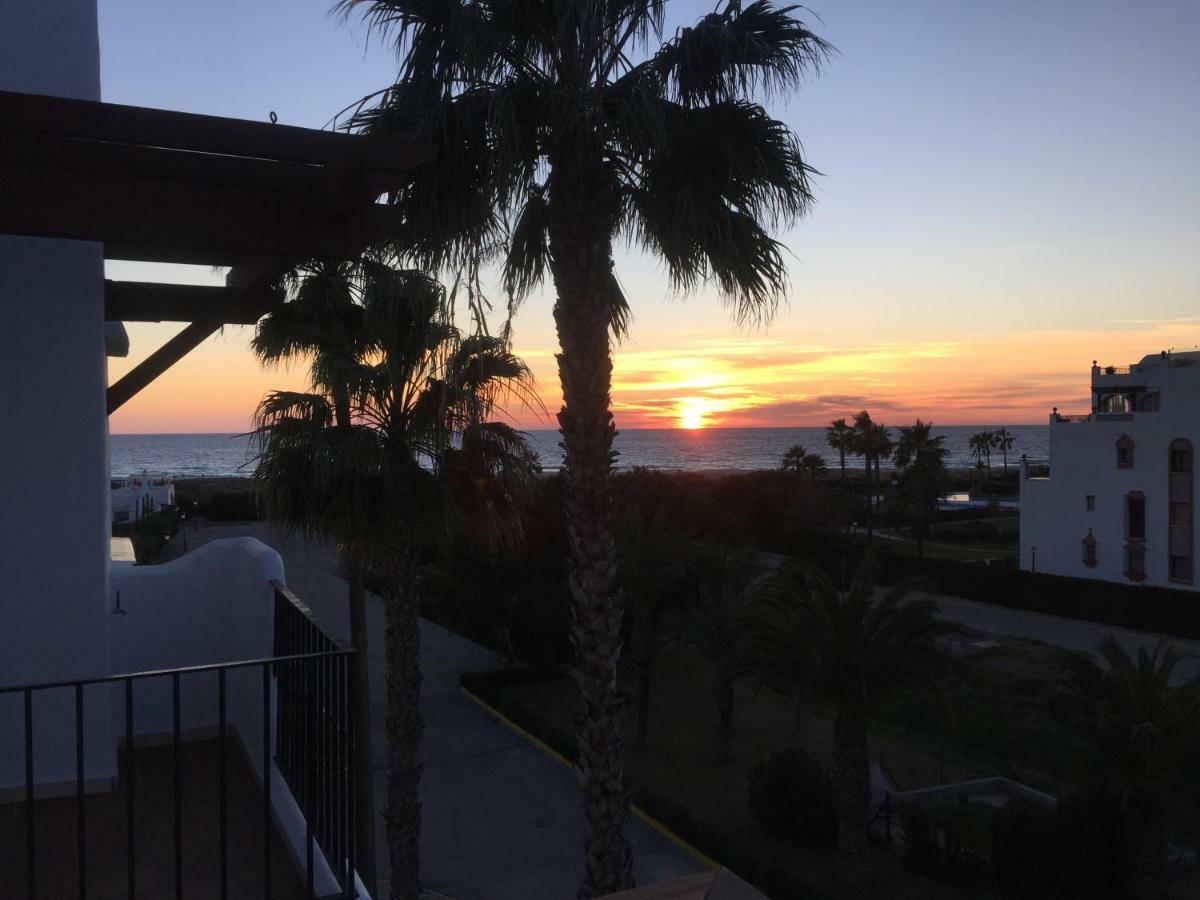 Exclusivo Zahara Urb Bahia de la Plata Apartment Zahara de los Atunes Bagian luar foto